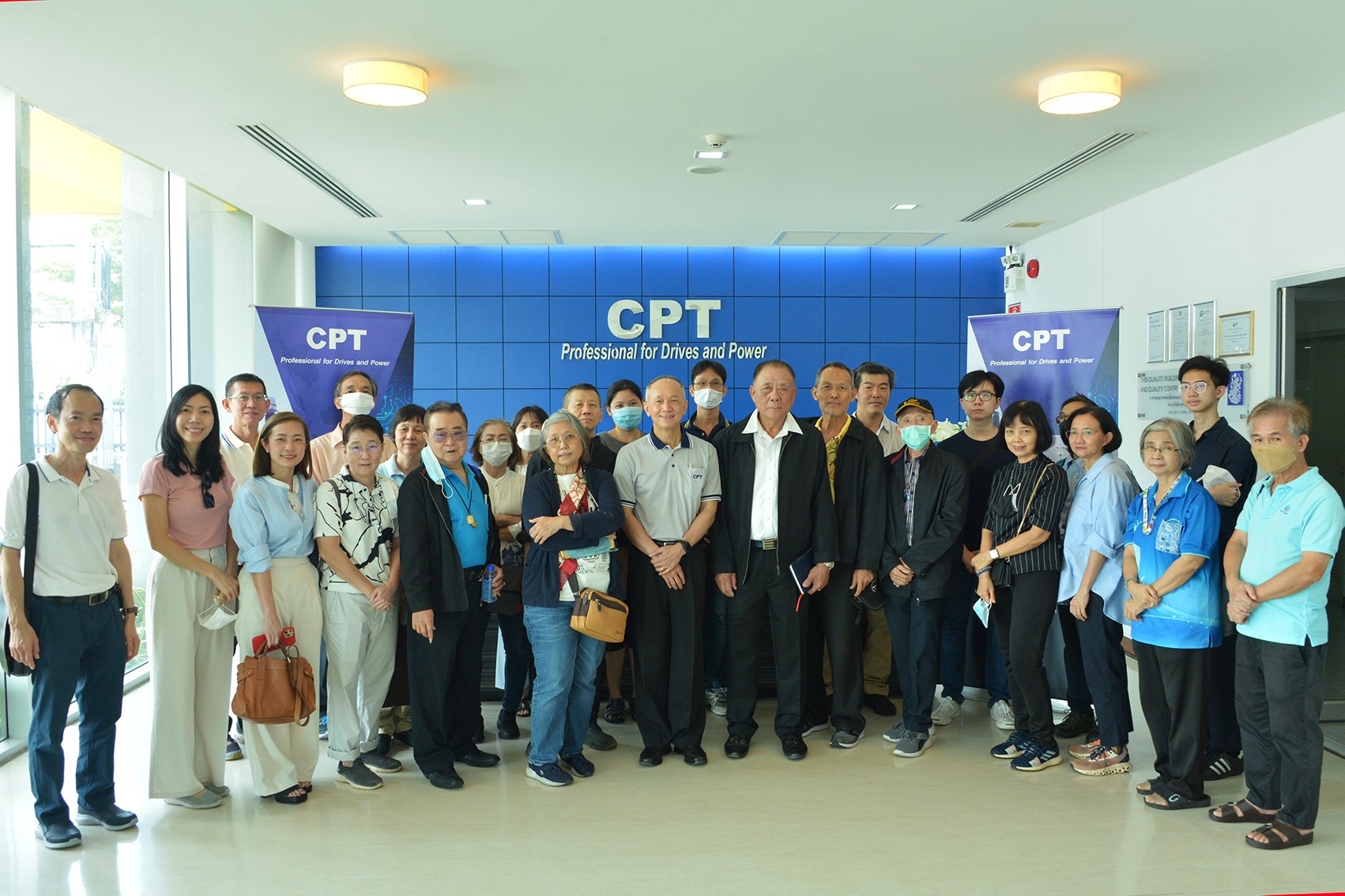 CPT เปิดบ้านต้อนรับ “คณะนักลงทุน” เยี่ยมชมธุรกิจการผลิตและจำหน่ายตู้ ...